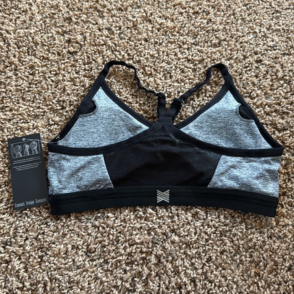 Treign Coliseum Racerback Sports Bra NWT - Picture 2 of 2